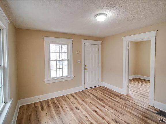 5th image of 3311 Sherman St