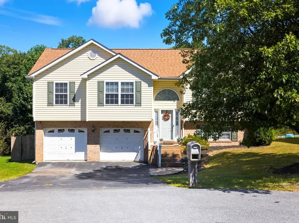 84 Planet Ct, Martinsburg, WV 25404
