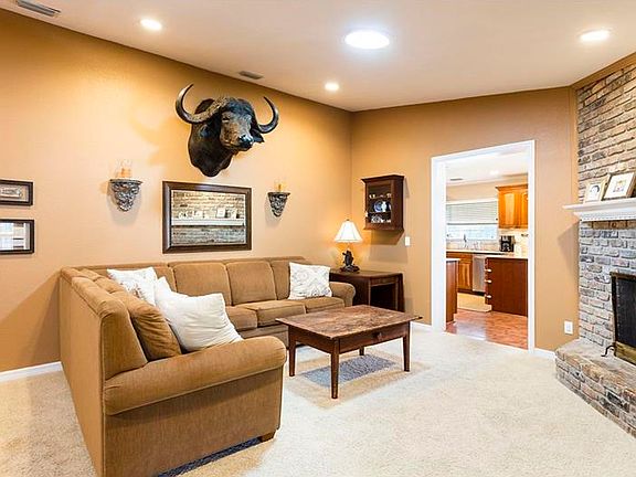 4th image of 1003 Buckwood Dr