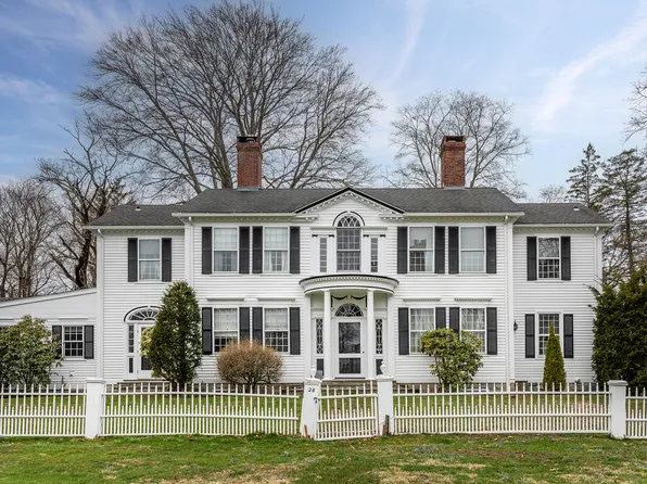 28 The Green, Watertown, CT 06795
