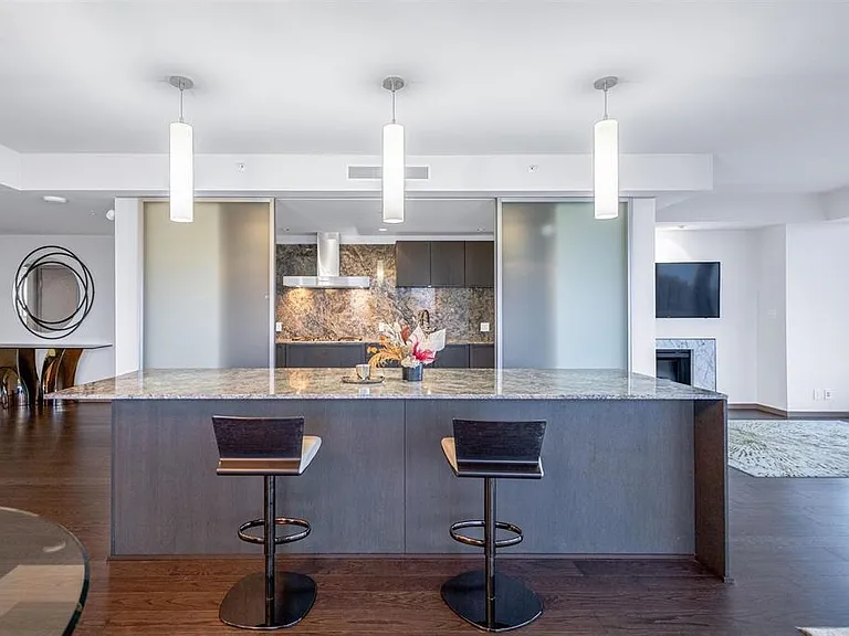 1011 Cordova St W #4103 — Photo 8