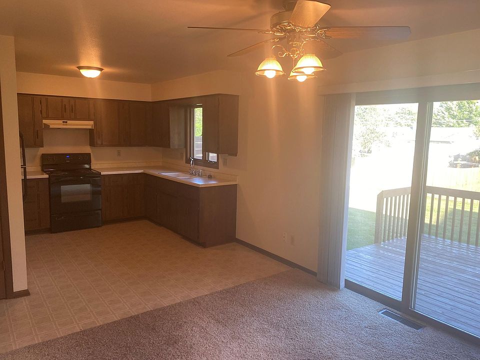 2nd image of 4415 Knuell Ct