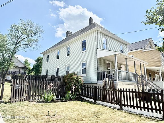 3rd image of 659 S 2nd Street