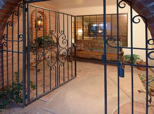 1742 E Camino Cresta, Tucson, AZ 85718