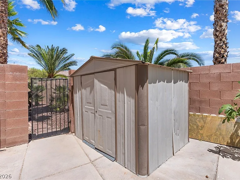 11223 Tribiani Ave — Photo 50