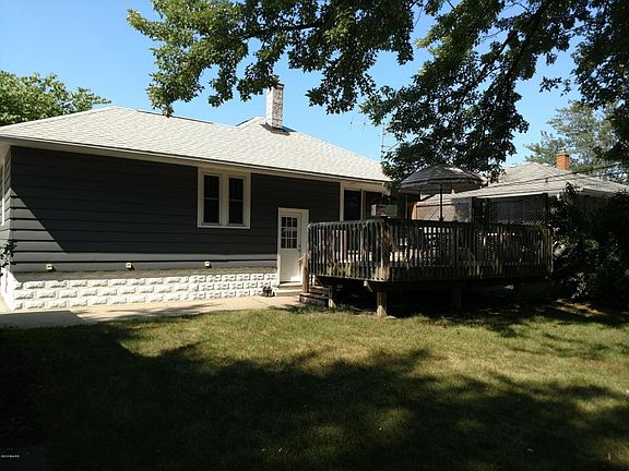 3rd image of 1212 Waverly Ave
