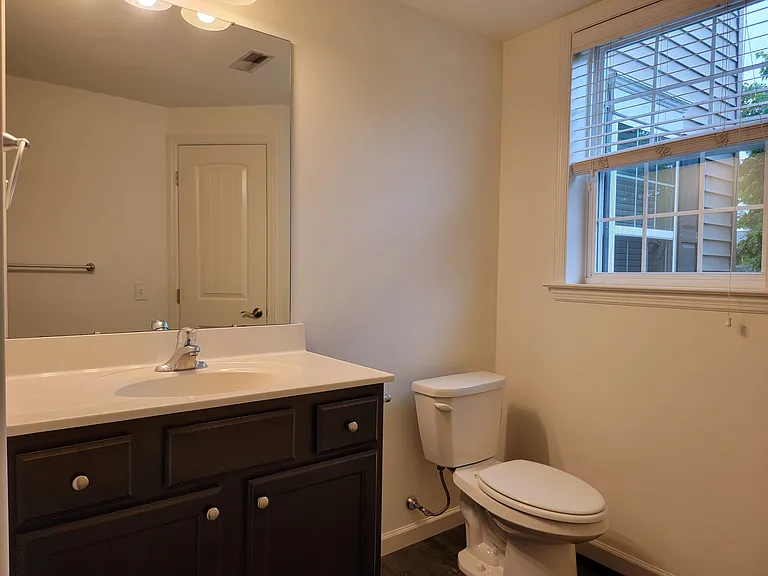 619 Thornberry Ln #108 — Photo 13