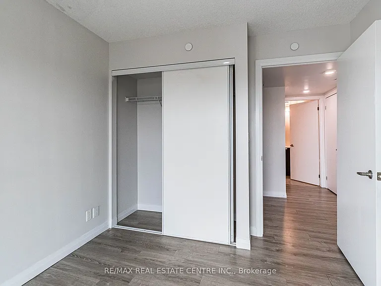 2152 Lawrence Ave E #608 — Photo 21