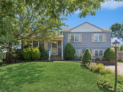 602 Syracuse Avenue, Massapequa, NY, 11758