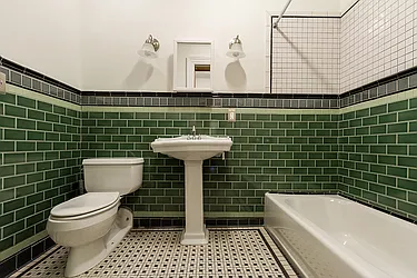 Rented by Dixon Advisory USA Inc.