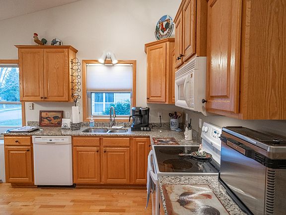 4th image of 11079 Eagle Ridge Way
