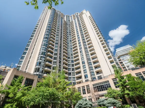500 Doris Ave, Toronto, ON
