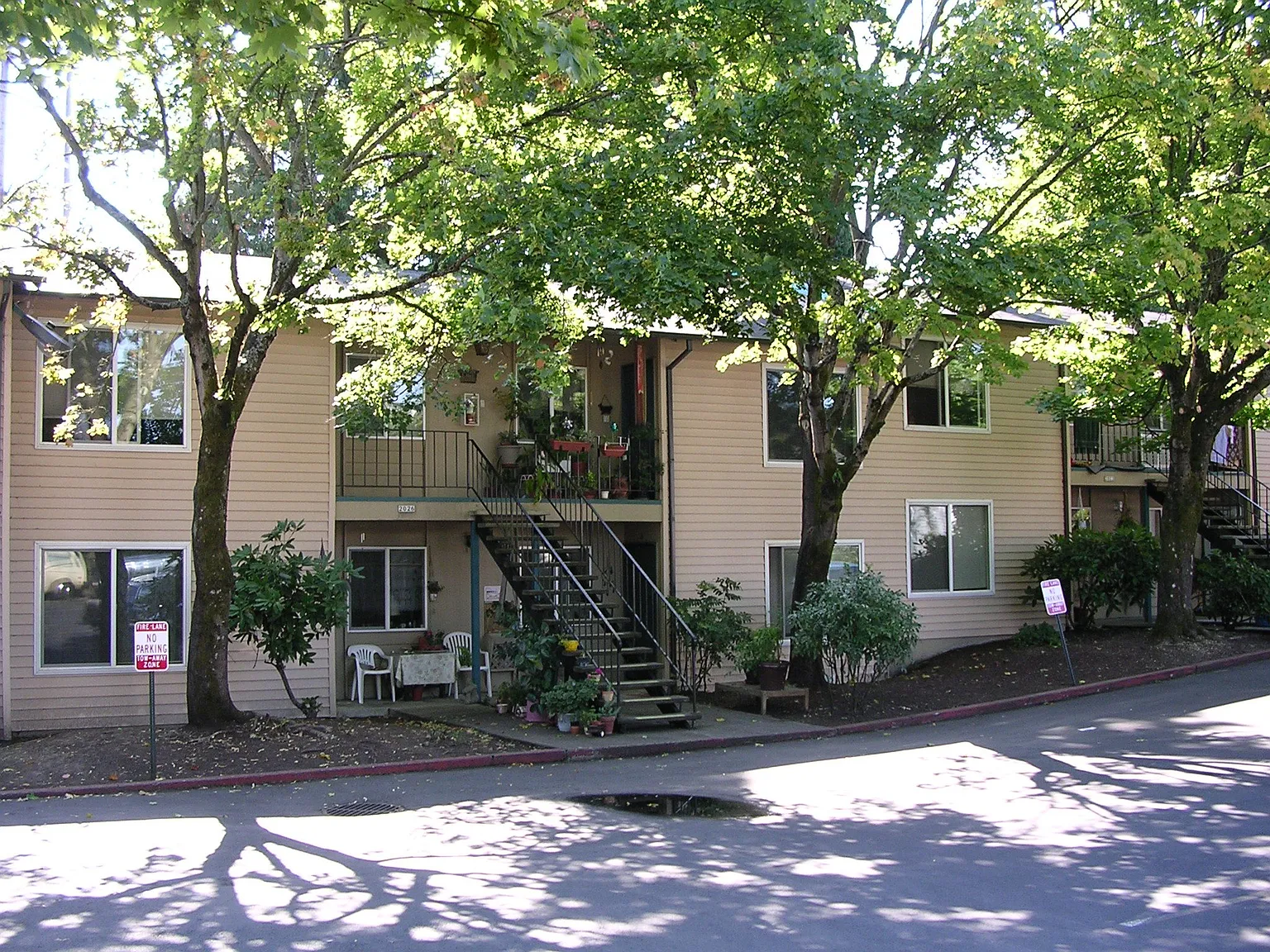 Marion Street Apartments — Photo 3