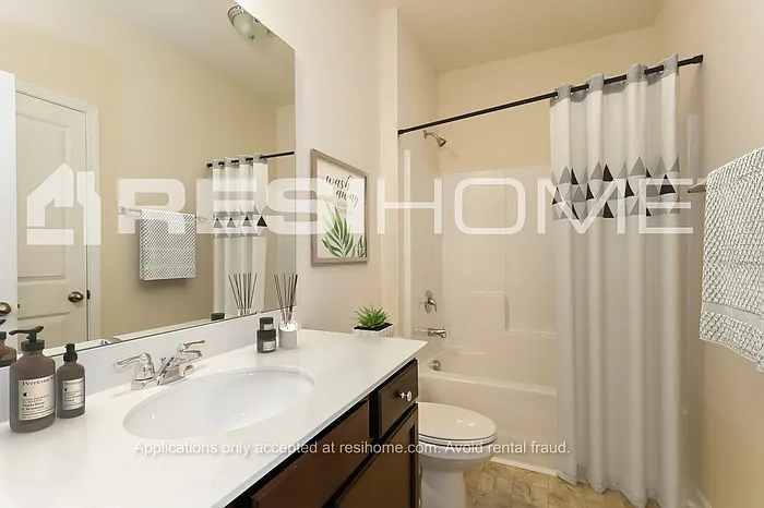 8716 Union Central Ct — Photo 12
