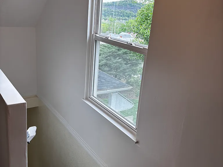 547 Parker St — Photo 23