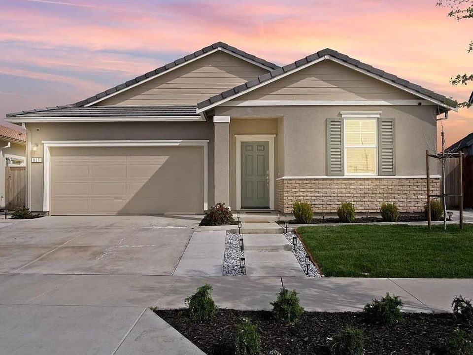 1st image of 817 Tern Dr