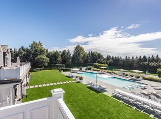 76 Rose Hill Rd, Water Mill, NY 11976