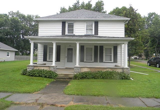 1st image of 535 Brewster St