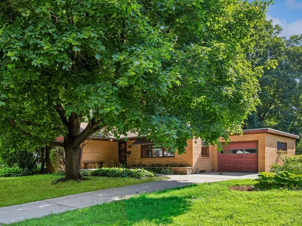 619 Nevada St S, Northfield, MN 55057