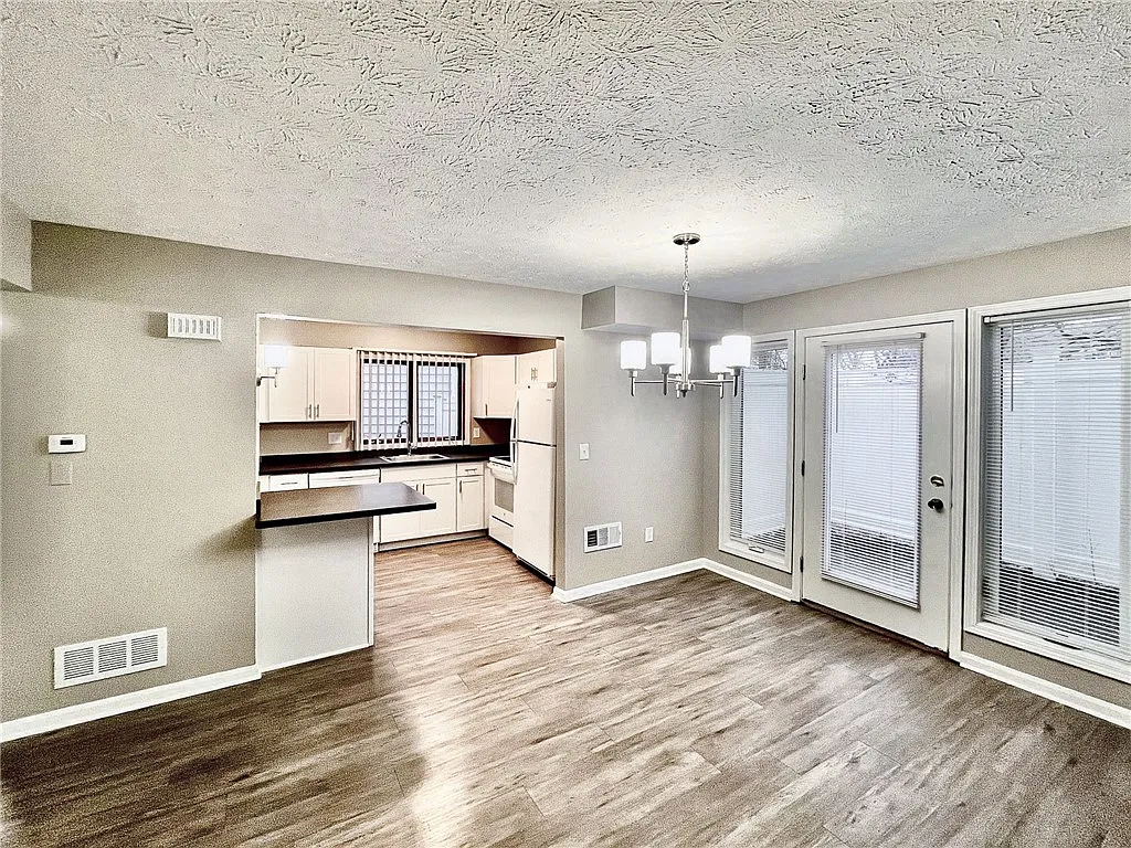 1 bed, 1.0 bath, 500 sqft, $1,575 — Photo 3