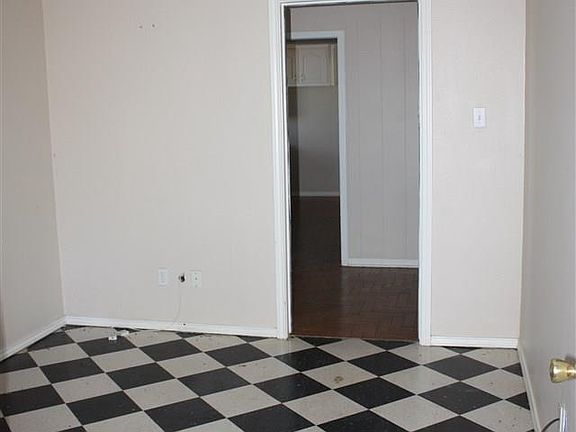 5th image of 4134 Briarwood Dr