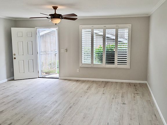 Spacious living room