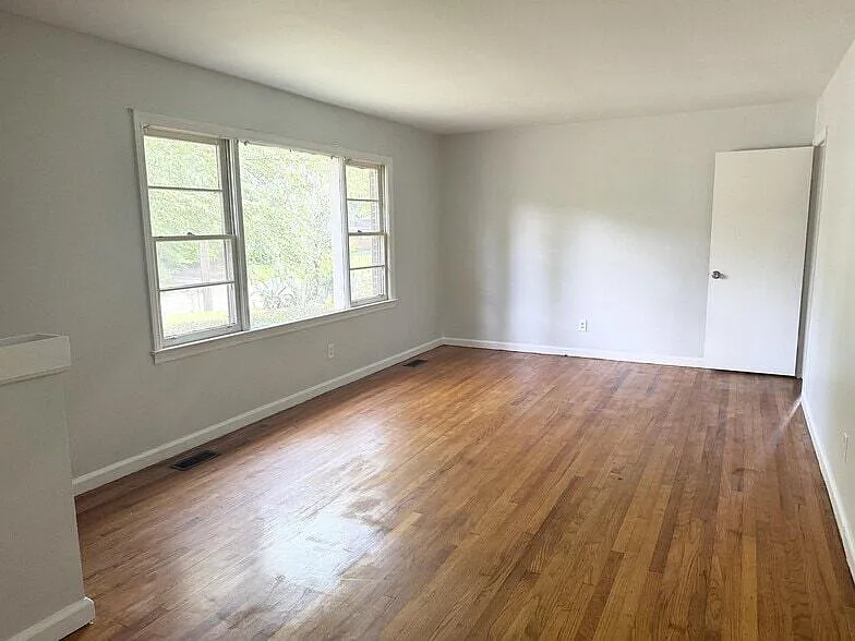 5121 Pinefield Drive - 1 — Photo 2