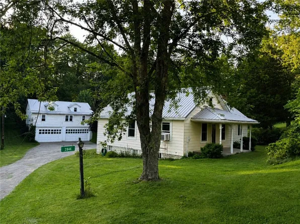 2946 Garretts Run Rd, Ford City, PA 16226