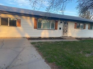 1822 Kiowa Ln, Cozad, NE 69130