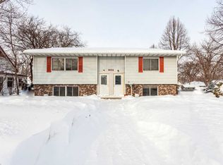902 W Lincoln Ave, Fergus Falls, MN 56537