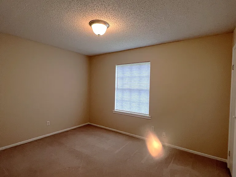 1903 Jean St #2 — Photo 15