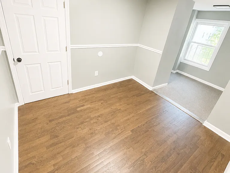734 1/2 S 15th St #2 — Photo 17