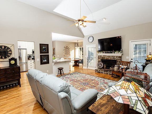 5th image of 7920 Bridle Brook Ct
