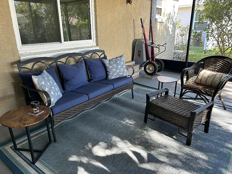 833 Berkshire Dr — Photo 15