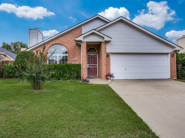 9024 San Joaquin Trl, Fort Worth, TX 76118