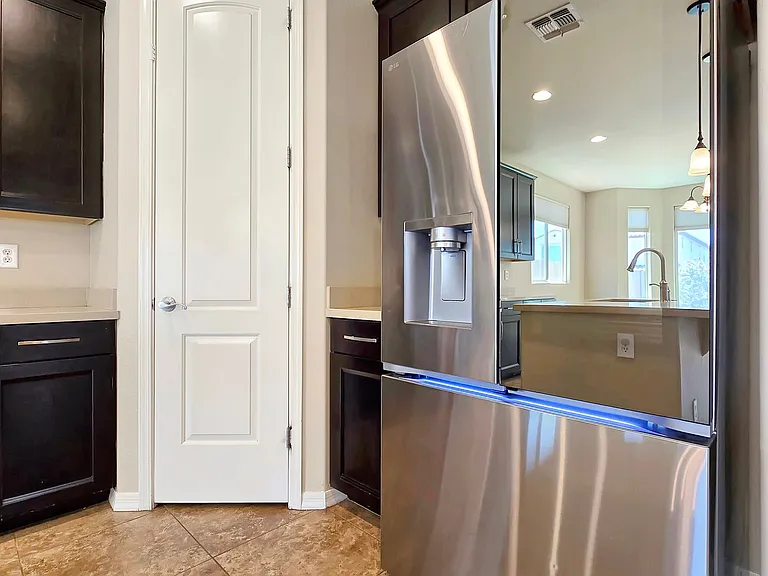 20737 W Valley View Dr — Photo 15