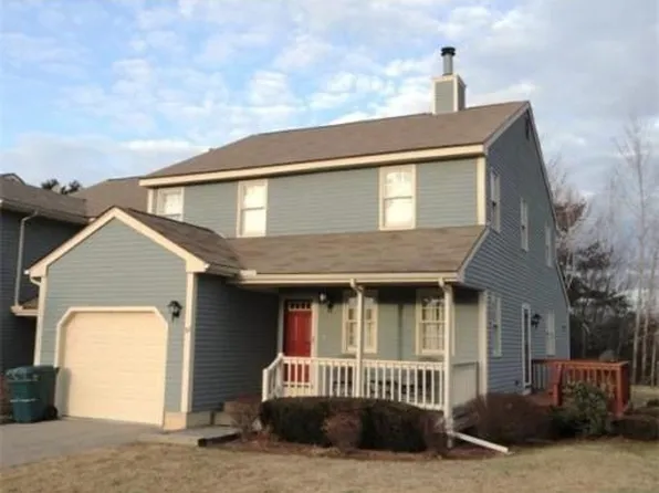 32 Sturbridge Hills Rd, Sturbridge, MA 01566