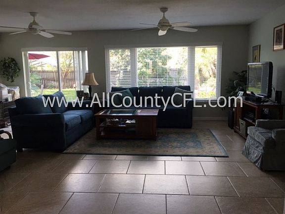5th image of 248 Cambridge Dr