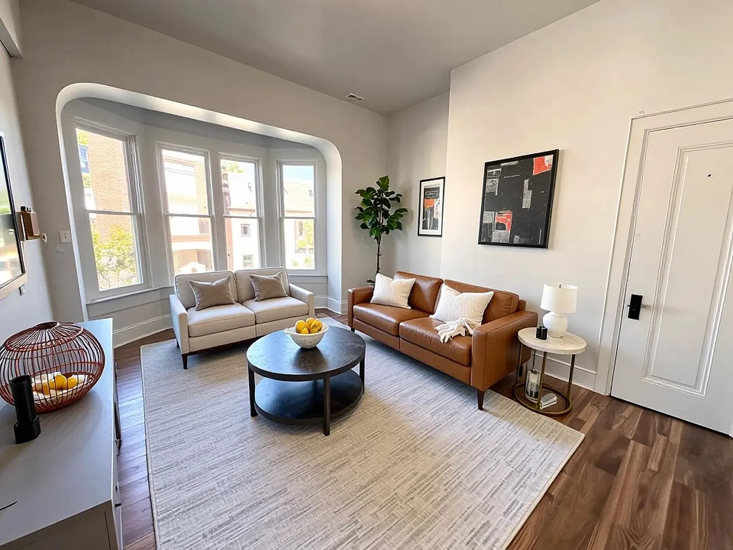 534 W Market Street — Photo 1