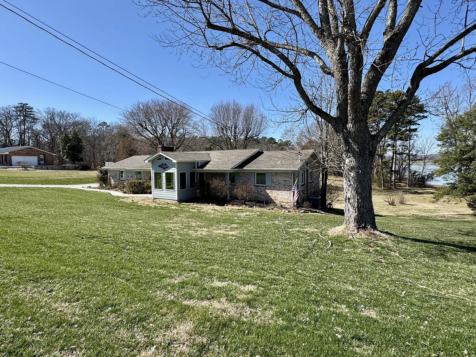 891 Leona Drive - 1 — Photo 2