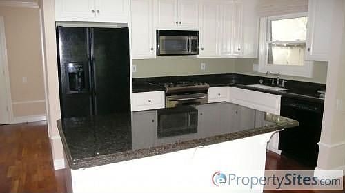 5th image of 150 Bonnie Brook Dr