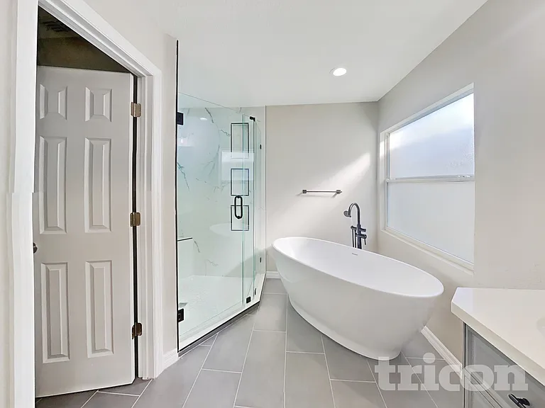 176 Dakota Ave — Photo 10