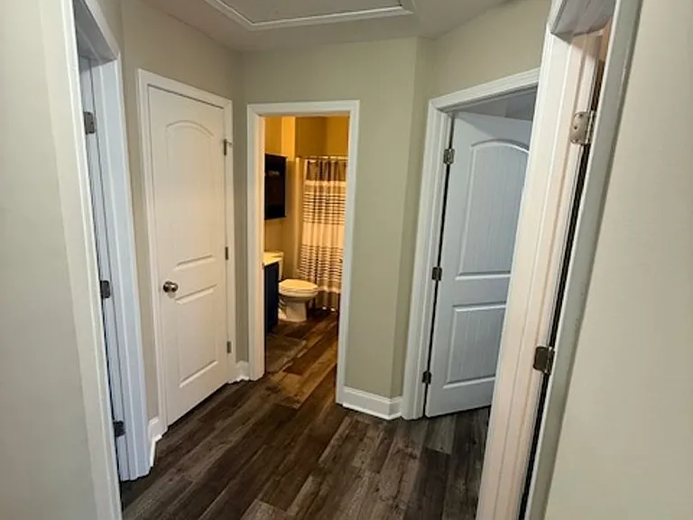 109 Lincolnton Ct — Photo 17