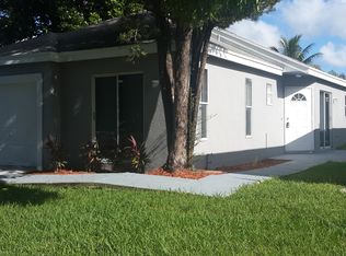 909 SW 7th Pl, Florida City, FL 33034