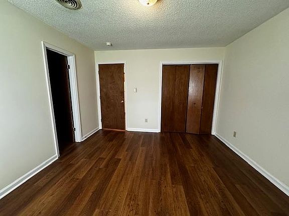 4th image of 541 20th St NW