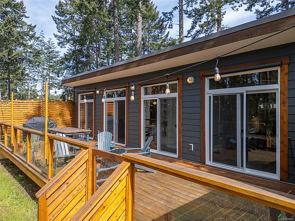 5th image of 3755 Privateers Rd