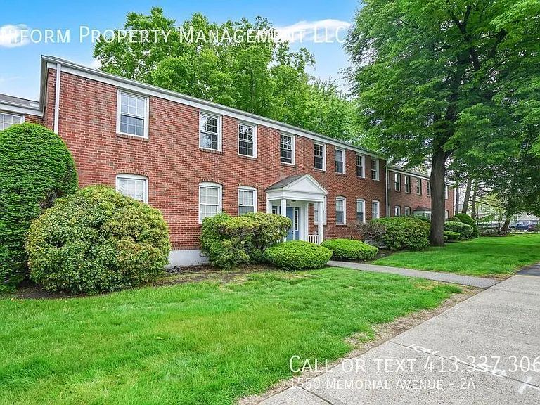 1550 Memorial Ave #2A — Photo 2