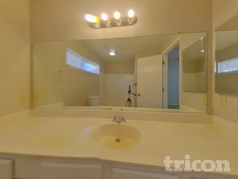 8840 Sopwith Blvd — Photo 8