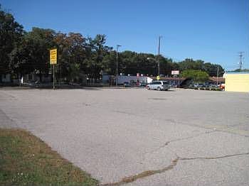 5th image of 3704 Clyde Park Ave SW