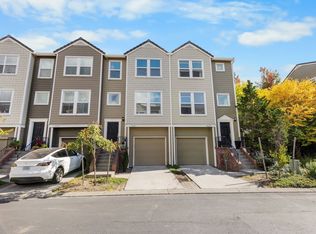 2636 NW Kennedy Ct, Portland, OR 97229